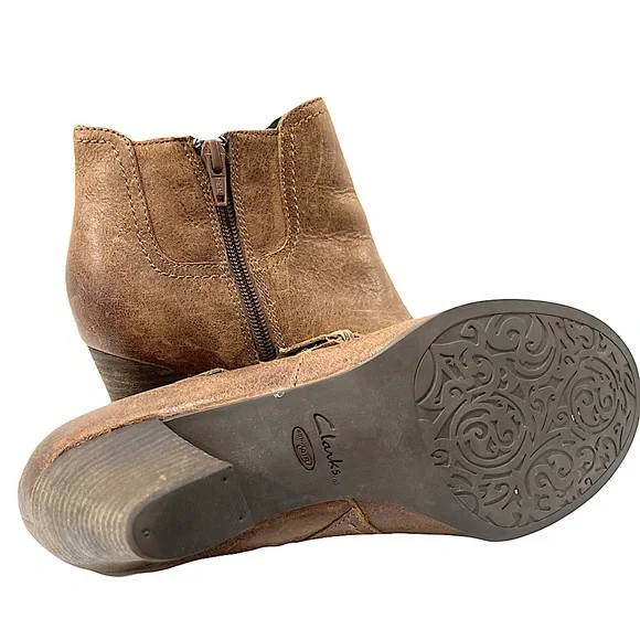 Clarks Artisan | Alpine Icy Boot - Picture 6 of 9